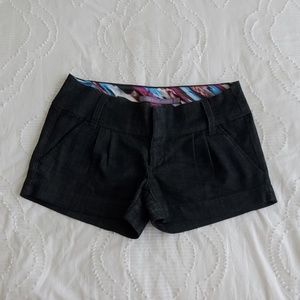 Pleated Denim shorts